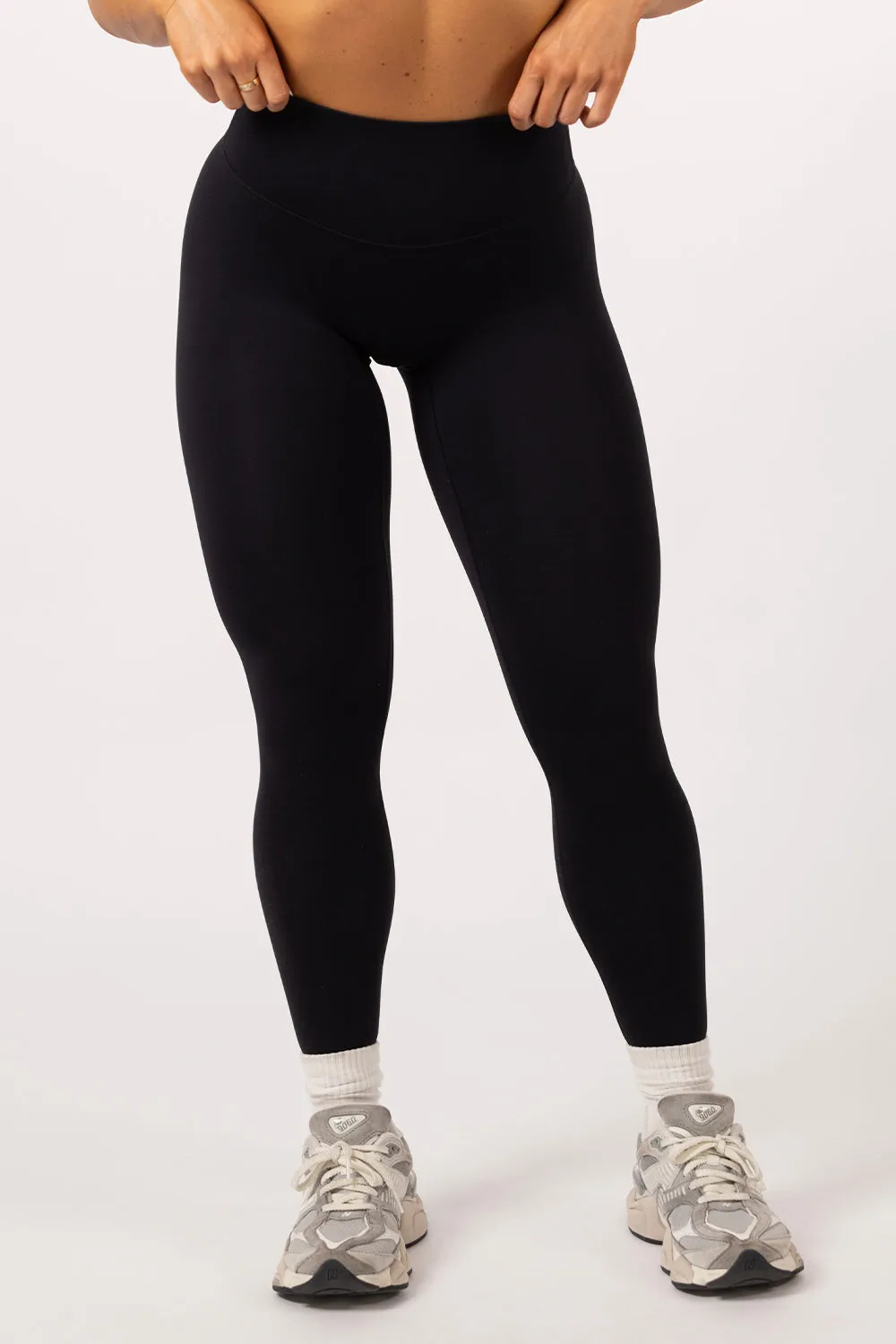 MON CHRI Full Length Leggings - Black