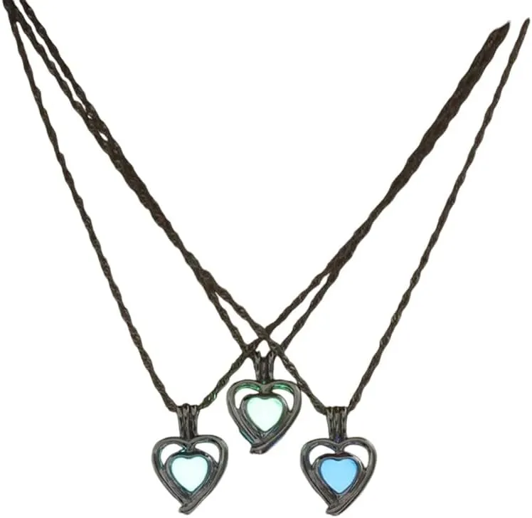 Three Colors Are Glowing In The Dark Necklace Jewelry For Women Hollow Heart Luminous Necklace Pendant Gifts DANS02881